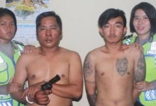 Dua Rampok Ditendang Polwan dan Ditangkap