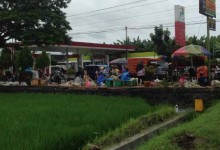 Pasar Cawas Pindah di SPBU karena Banjir